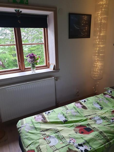 Bo I Remmarloev Bed & Breakfast อีเอสเลิฟ ภายนอก รูปภาพ