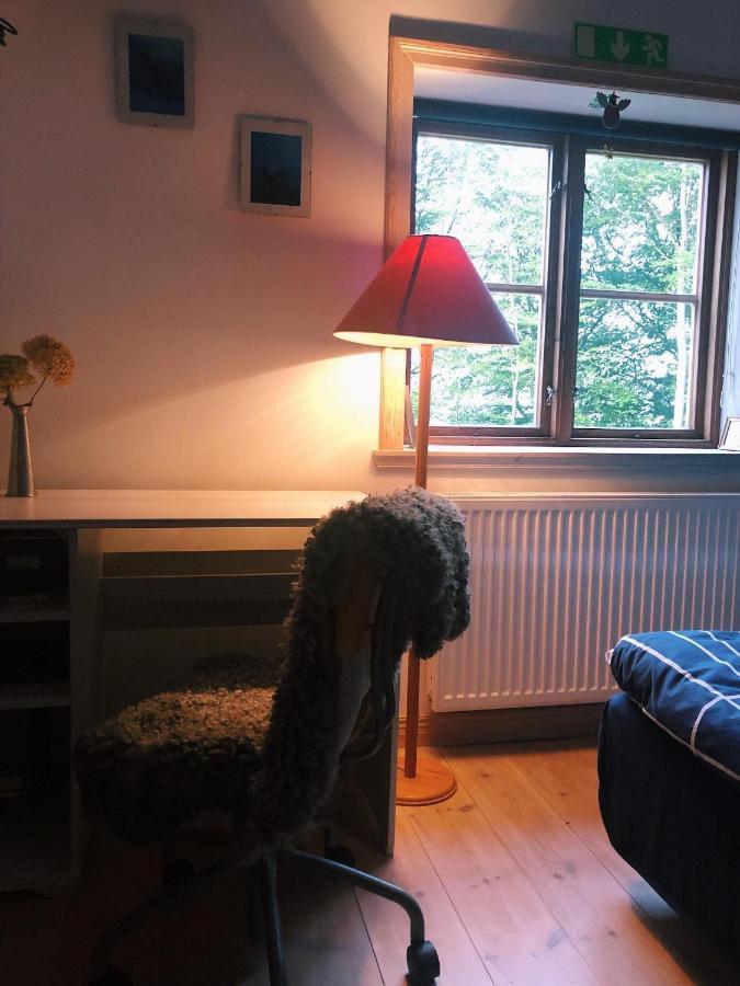 Bo I Remmarloev Bed & Breakfast อีเอสเลิฟ ภายนอก รูปภาพ